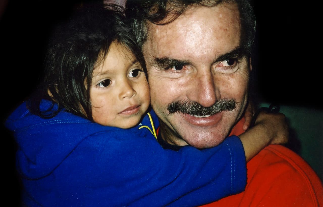 Papá Jaime, como es conocido Jaime Jaramillo por los niños de la calle en Colombia, fue nominado al Premio Nobel de la Paz en 1990 por su labor social.