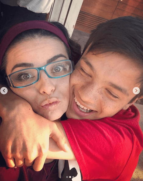 En entrevista para la revista Quién, en abril de 2010, la actriz declaró que fue a los 18 años, mientras estudiaba en el Centro de Educación Artística de Televisa, 
<b>que quedó embarazada</b>.