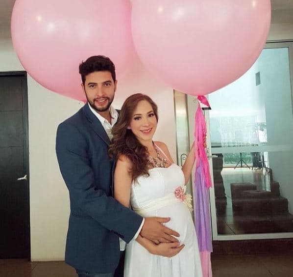 En agosto del 2017, la artista se convirtió en madre junto a su entonces novio, el también actor 
<b>David Anguiano</b>, a quien conoció en el CEA de Televisa.