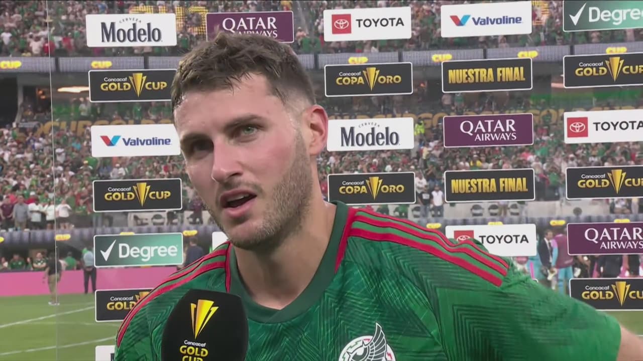 Santi Giménez asegura que el Tri cumplió "no con palabras, con el título"