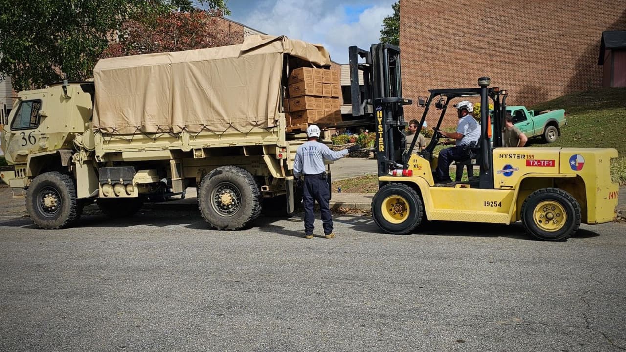 Texas envía un equipo de auxilio para los afectados por Helene en Carolina del Norte