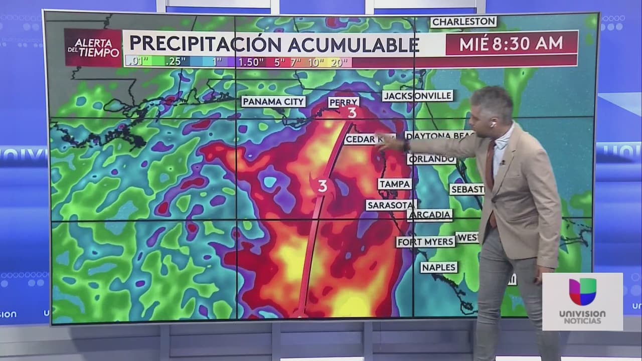 La tormenta tropical Idalia pasó a ser un huracán de categoría 1 con vientos de unos 75 kilómetros por hora. Se espere que toque tierra esta noche como un huracán de categoría 3. Gastón Heredia, meteorólogo de Univision Tampa nos explica sus posibles trayectorias y qué podemos esperar para el área de Tampa.
