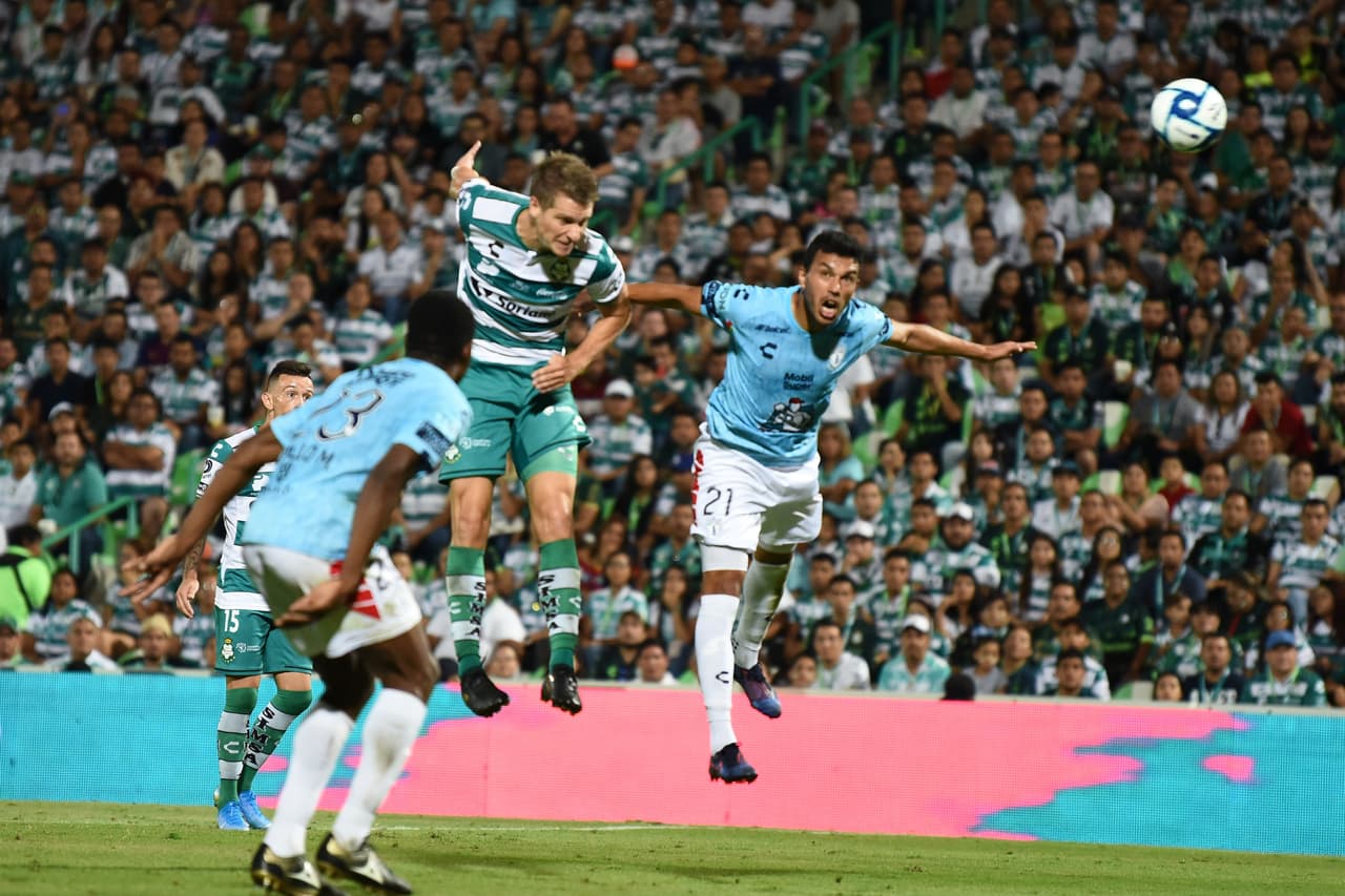 Julio Furch 9 goles. Ha marcado tres tantos de penal y dos dobletes. Le cuesta marcar fuera de casa, sólo lo ha hecho en dos ocasiones, una desde los 11 pasos.