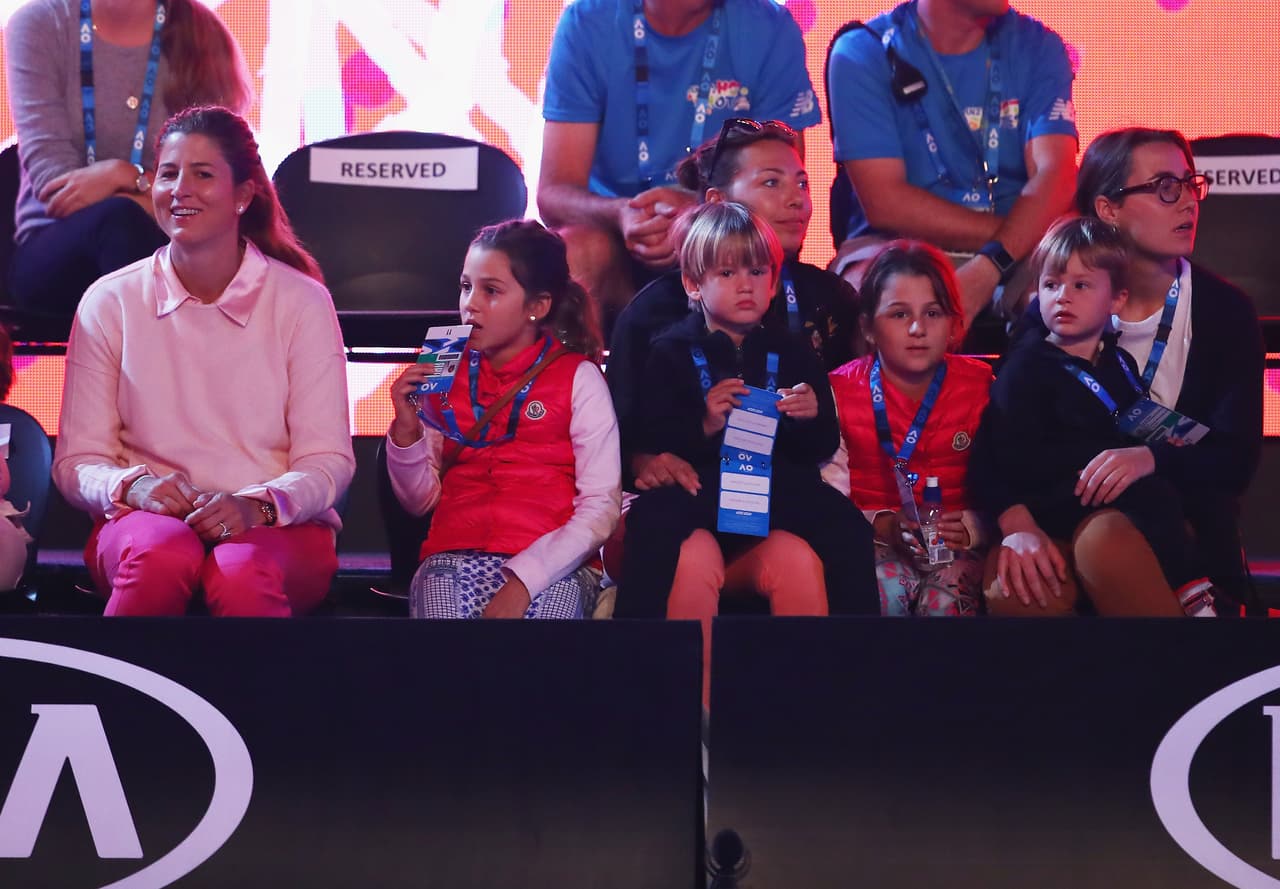 La familia de Federer estuvo como parte de los espectadores compartiendo de las hazañas del suizo.