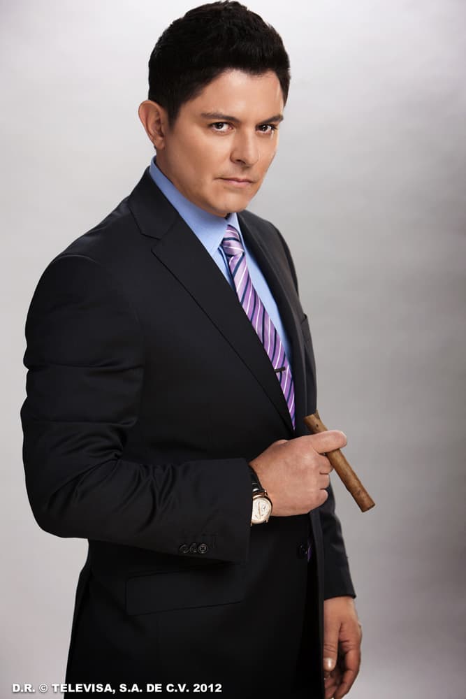 Ernesto Laguardia es Rómulo Ancira en Corona de Lágrimas