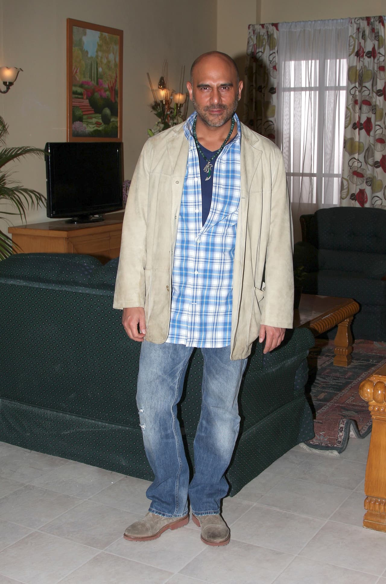 Además, 
<b><a href="https://www.univision.com/famosos/muere-el-actor-hector-suarez-a-los-81-anos-fotos">el hijo del fallecido Héctor Suárez</a></b> resaltó varias cualidades de la adolescente de 17 años.
<br>