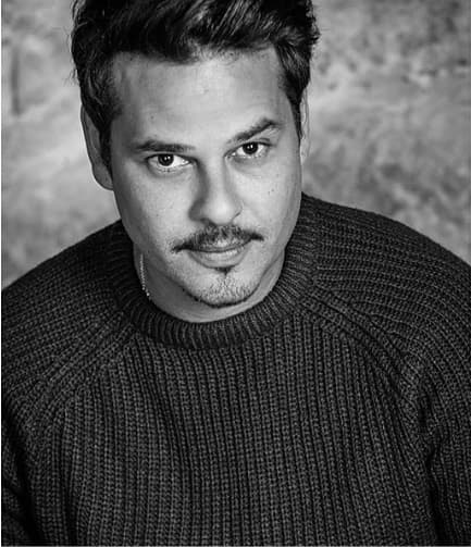 Este es un gran año para Frank y tú puedes hacer que su destino en Premios Juventud sea de lo mejor.