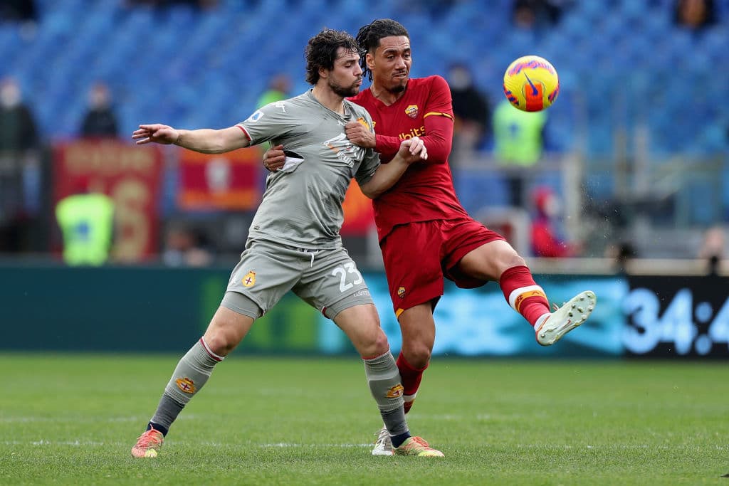 Con un explsado de cada lado, tanto como Roma como Genoa deciden parar la batalla y se conforman con el empate 0-0.