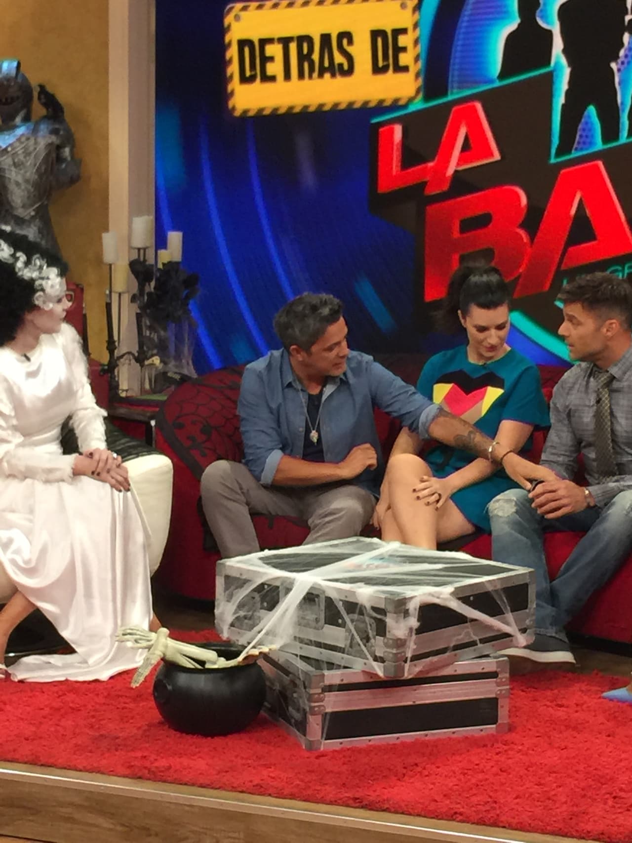 Los jueces ya están listos para los en vivo de La Banda. La competencia entra en su etapa más crucial y los chicos van con todo.