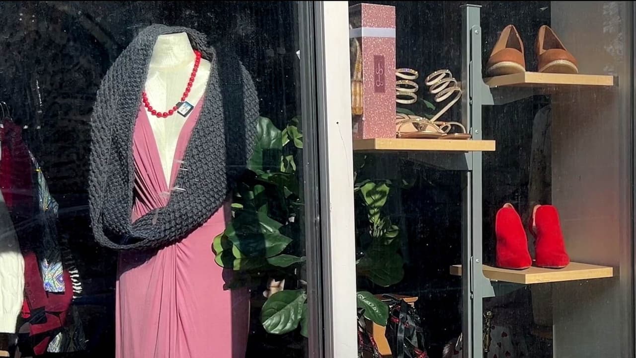 Familias de Sacramento recurren a tiendas de segunda mano ante la inflación económica actual