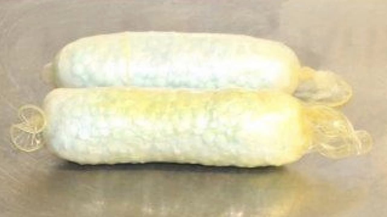 Las pastillas las meten en condones para traerlas dentro del cuerpo.