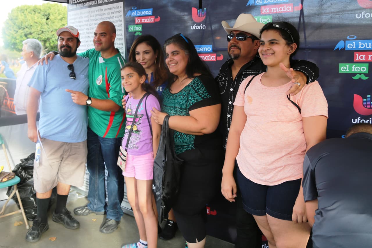 El Bueno, La Mala y El Feo regalaron un Nissan Altima nuevecito en el juego del Galaxy. Checa quien fue la afortunada y la divertida que se dieron aquí.