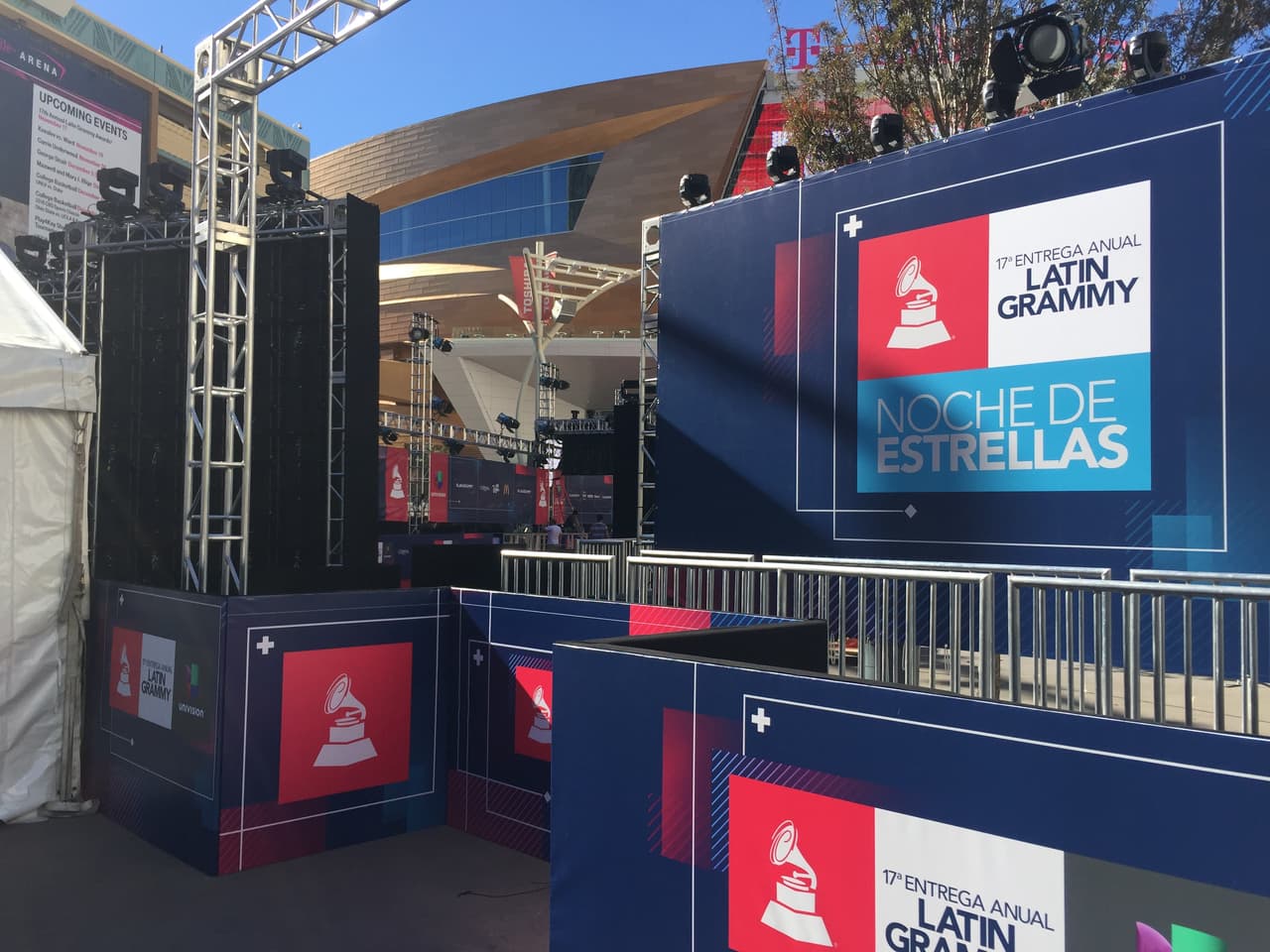 ¡Las preparaciones para Noche de Estrellas comenzaron!