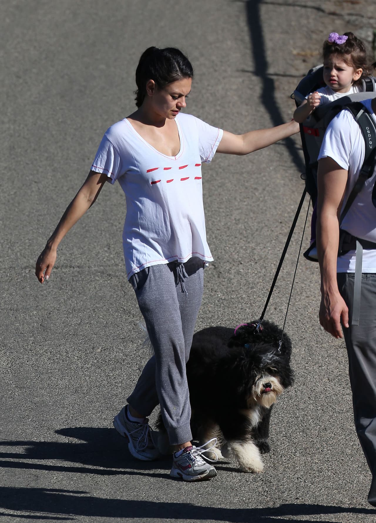 Nota qué divina está su bebita.