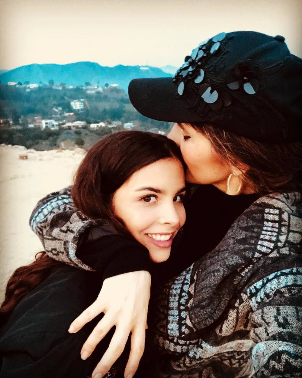 Ana Bárbara demostró que el amor que sentía por los hijos de Mariana Levy iba más allá de su relación con José María Fernández.