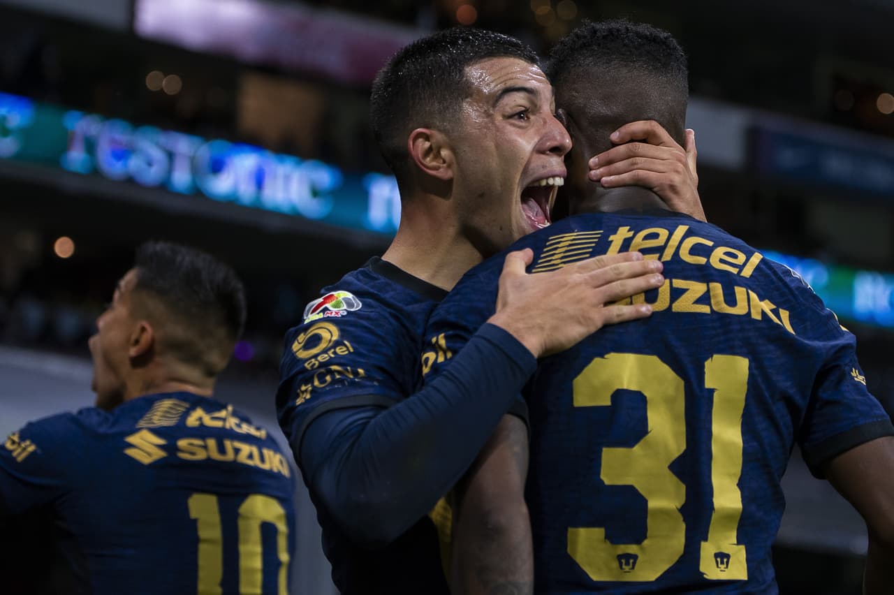 Con un auténtico juegazo de Alan Mozo, quien puso tres asistencias, además de los goles de Corozo y Meritao, Pumas fue mucho mejor que el América y lo eliminó en los Cuartos de Final del Grita México A21.