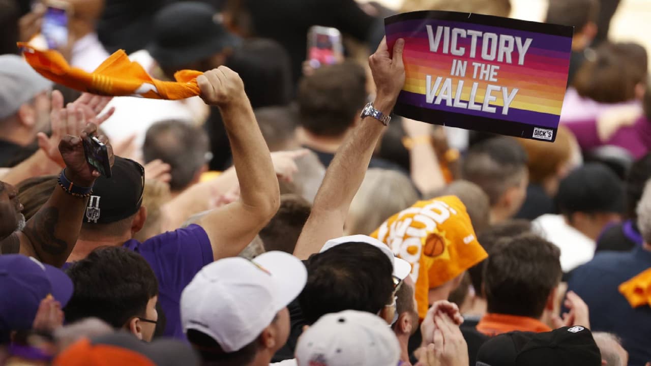 Chase Field agotó boletos para su “Watch Party” del cuarto juego entre los Suns y Bucks

