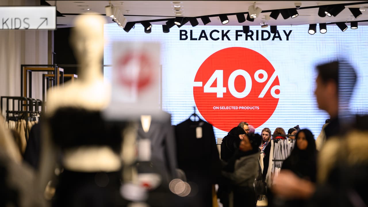 Evita endeudarte con tus tarjetas de crédito durante Black Friday y Cyber Monday