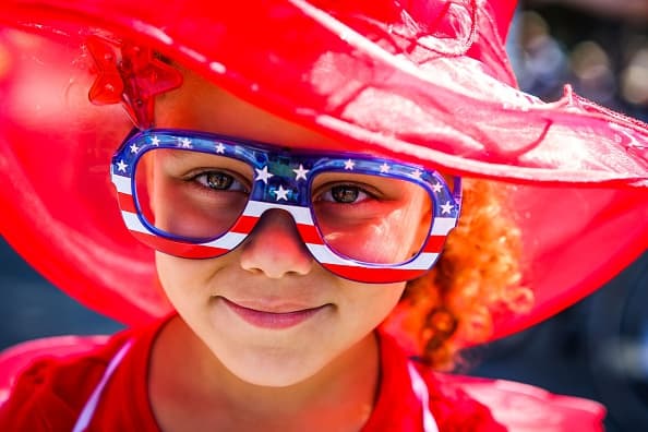 Condado de San Bernardino
<br>
<b><a href="https://www.uplandca.gov/4th-of-july-festivities" target="_blank">Ciudad de Upland:</a></b>
<br>Dónde: Light up the Night firework show
<br>Horario: 9 p.m.
<br>