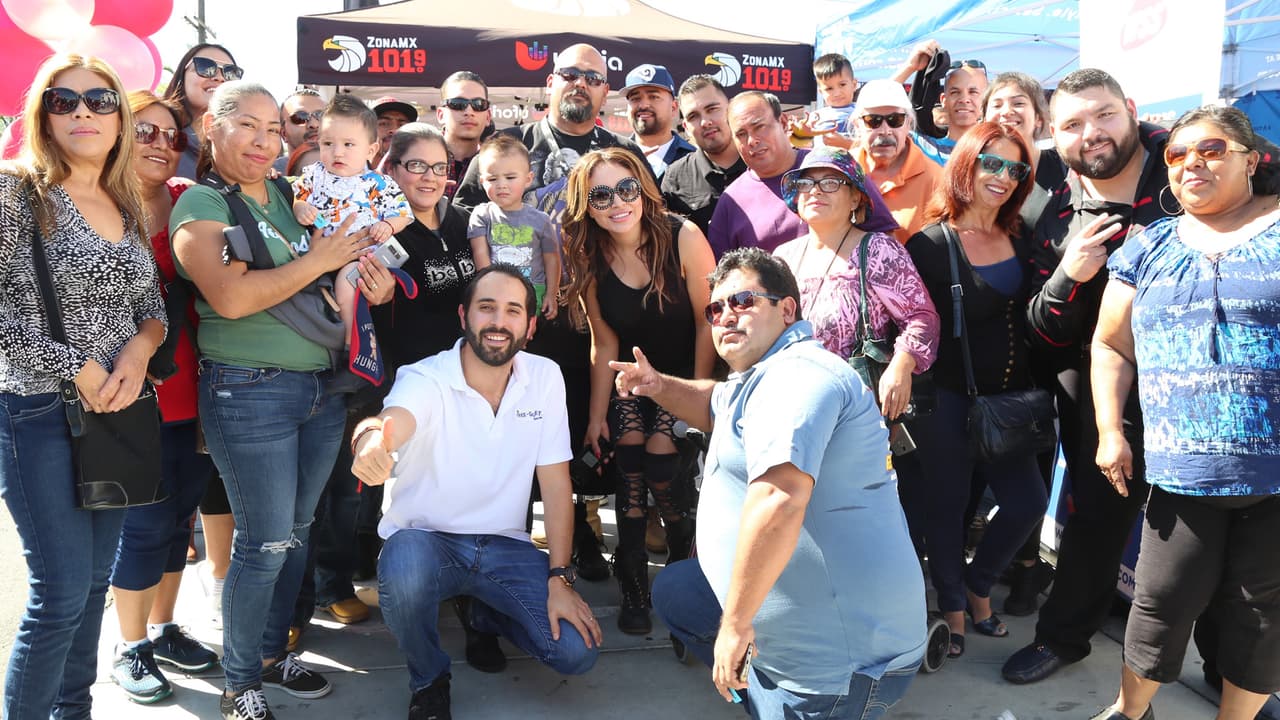 Así se divierten los locutores del Free-guey show cuando no están en cabina.