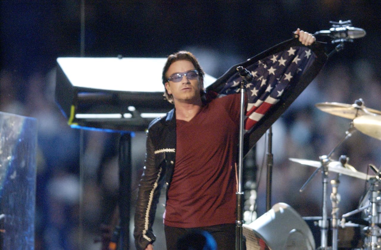 U2 fue el artista central de la edición 2002, que fue una marcada dedicatoria a las víctimas del 11 de septiembre de 2001.