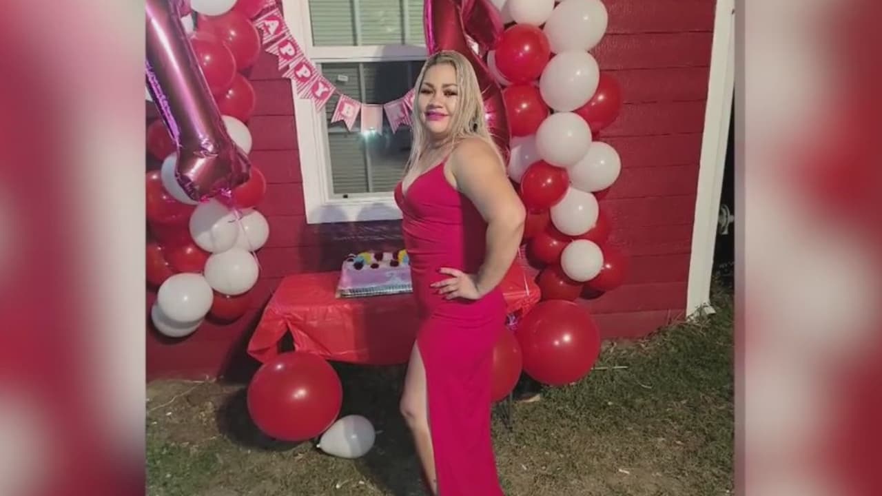 <b><a href="https://www.univision.com/shows/primer-impacto/mujer-fue-asesinada-por-su-pareja-en-una-fiesta-frente-a-sus-hijos-video">Doris Ramírez,</a></b>
<a href="https://www.univision.com/shows/primer-impacto/mujer-fue-asesinada-por-su-pareja-en-una-fiesta-frente-a-sus-hijos-video"> de 33 años</a>, murió tras recibir un balazo por la espalda durante una fiesta de cumpleaños el domingo 16 de mayo.