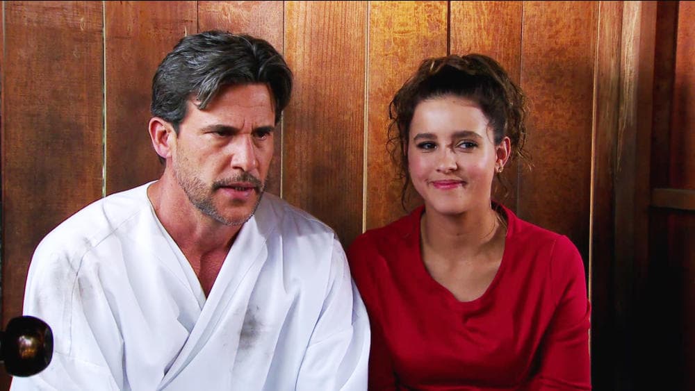 Pero el amor de padre e hija es más fuerte que cualquier obstáculo.