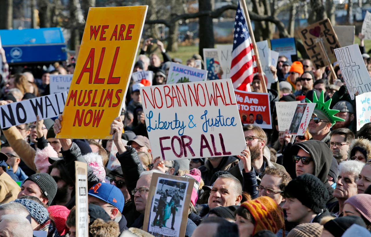 Decenas de miles de visas han sido revocadas a ciudadanos de los 7 países musulmanes vetados por Trump