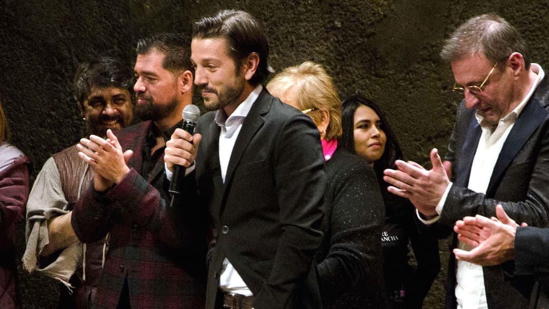Diego Luna se convierte en padrino de 'El hombre de la mancha'