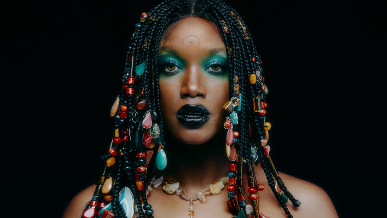 Iza actuará en la edición 24 del Latin GRAMMY