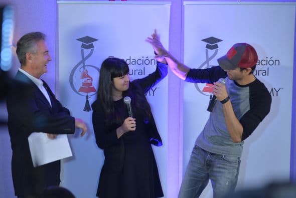 El emotivo momento fue celebrado por todo lo alto.