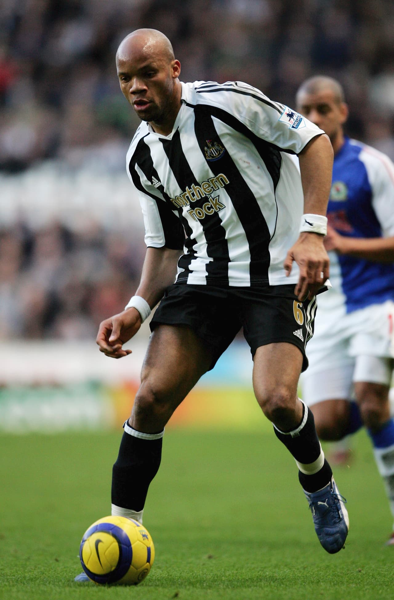17. Jean Alain Boumsong (Francia) - Newcastle United