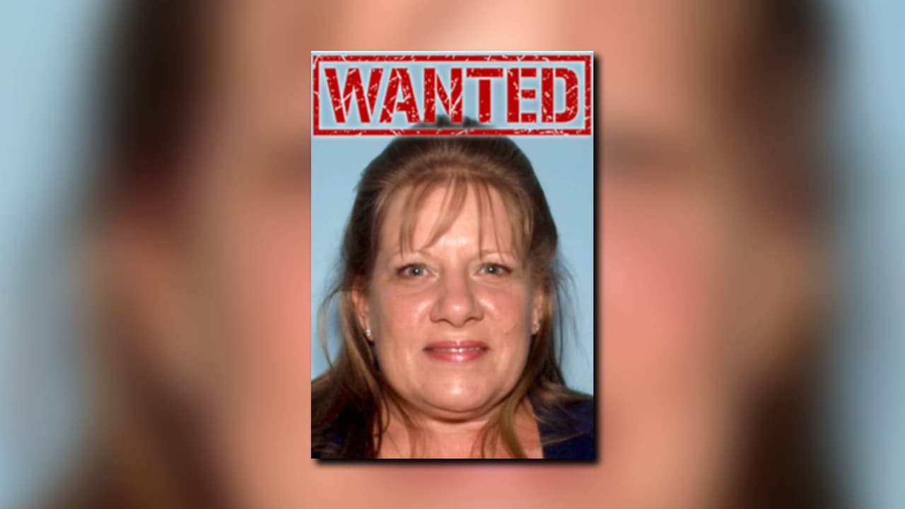 Policía: enfermera de hospicio falsificó prescripciones y obtuvo 75,000 dólares en drogas