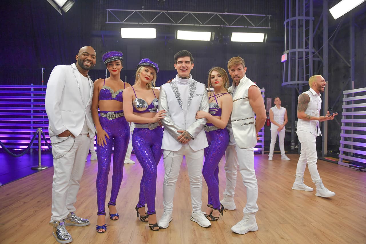 Cada gala de Mira Quién Bailla ha estado dedicada a un tema especial y la cuarta emisión honró a los íconos de la música latina, siendo Selena Quintanilla una de ellas.