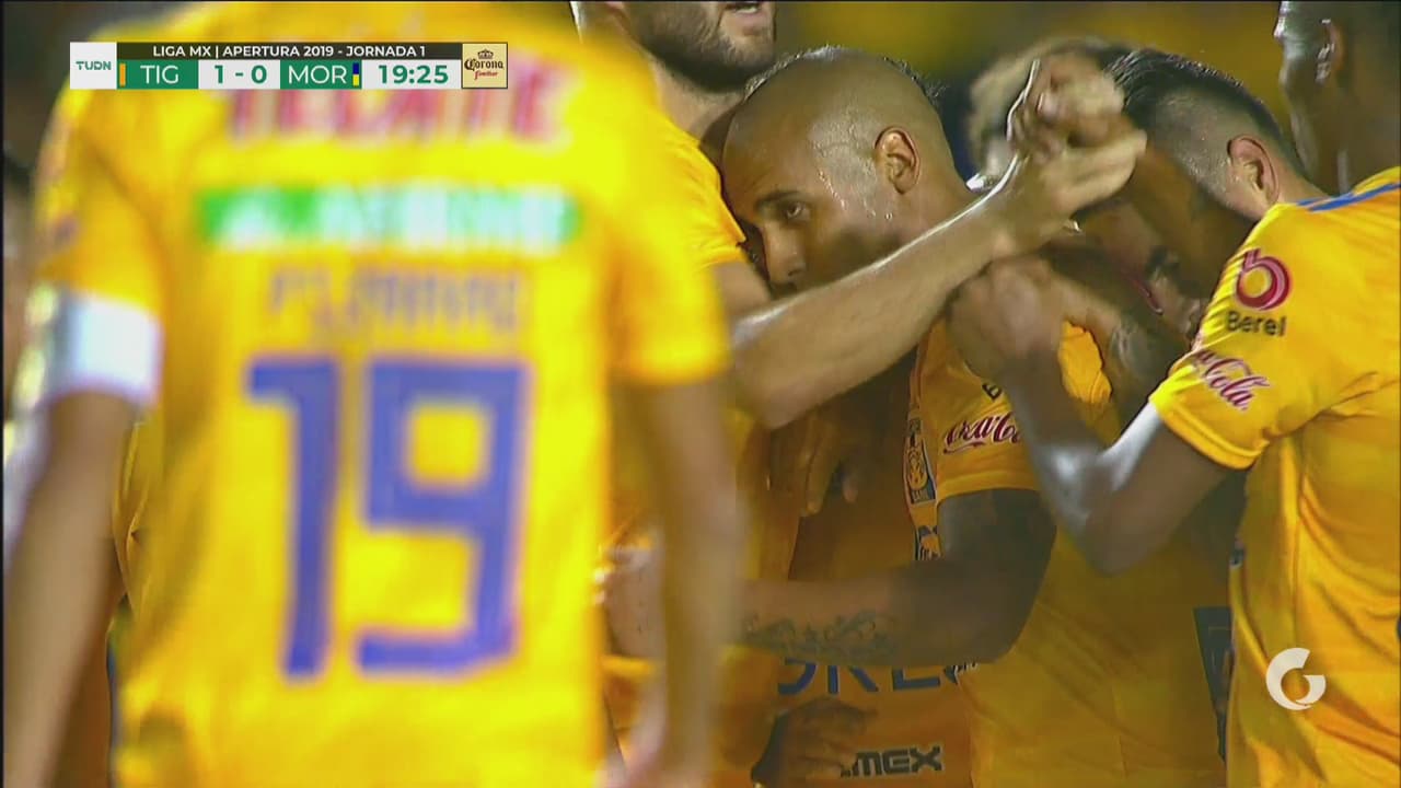 Golazo del ‘Chaka’ para abrir el marcador en el Volcán!