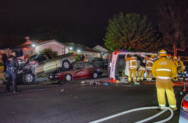 El pasado 23 de octubre un choque que involucró al menos a tres carros dejó a una persona atrapada en uno de los vehículos.