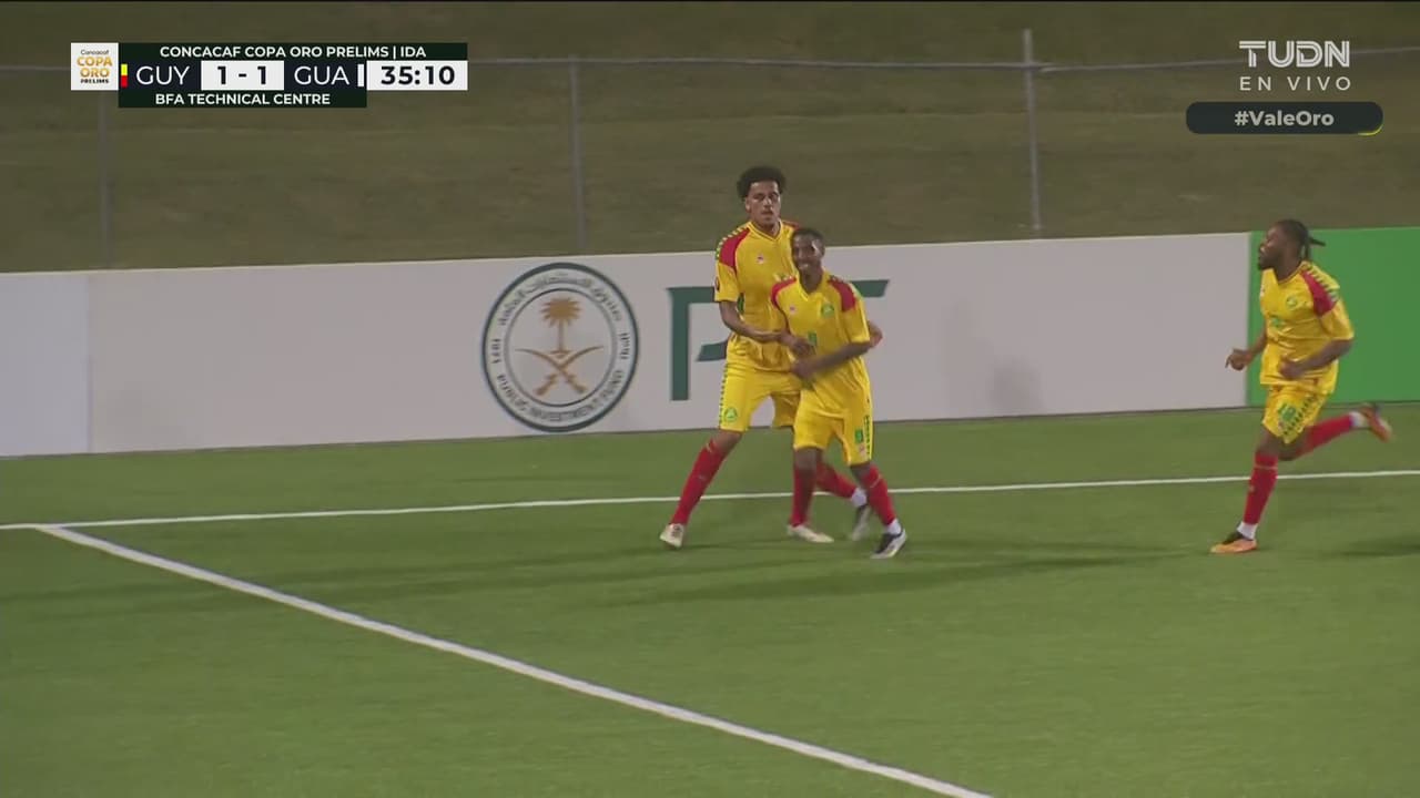 ¡Oso de la defensa de Guatemala! Gol de Jones para firmar su doblete