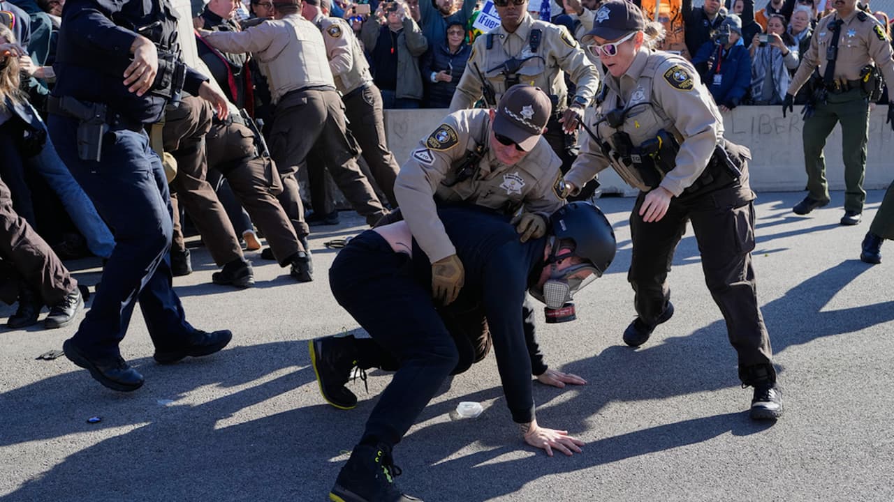 Protesta en Broadview termina con 21 detenidos en operativo frente al centro del ICE