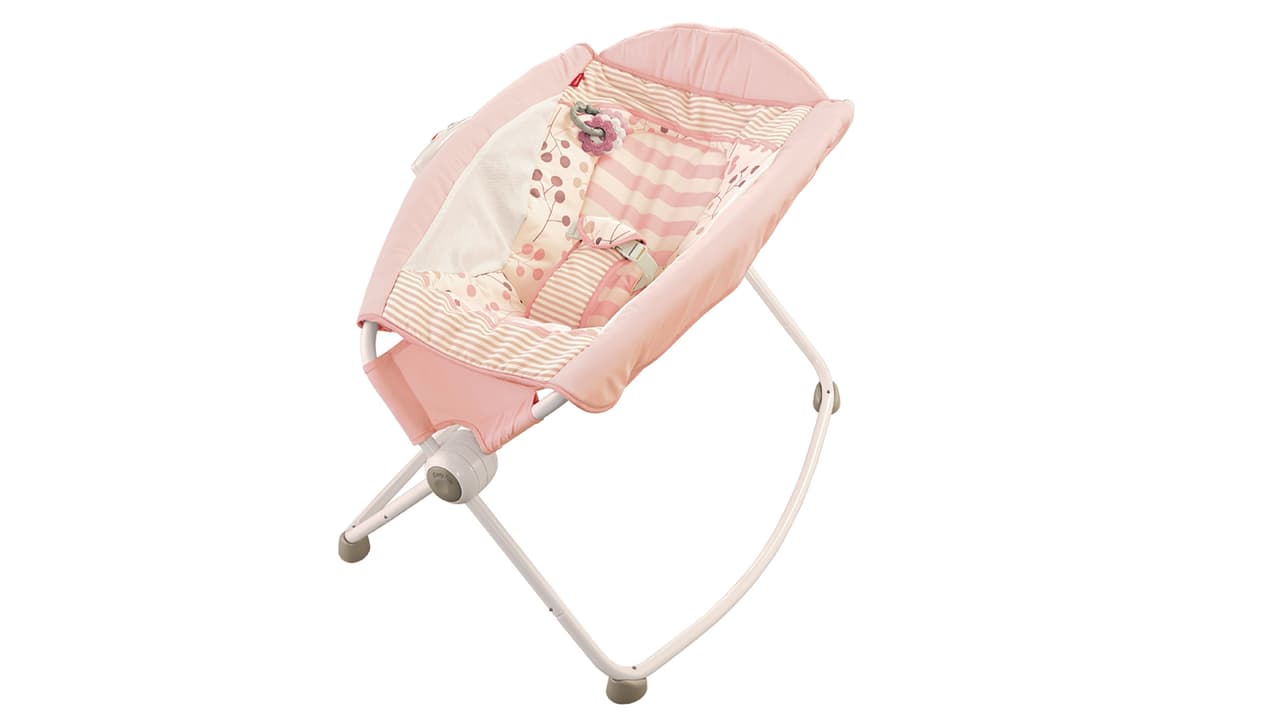 Más de 30 bebés han muerto por esta silla de Fisher Price, ahora la empresa anuncia el retiro de 4.7 millones de ellas