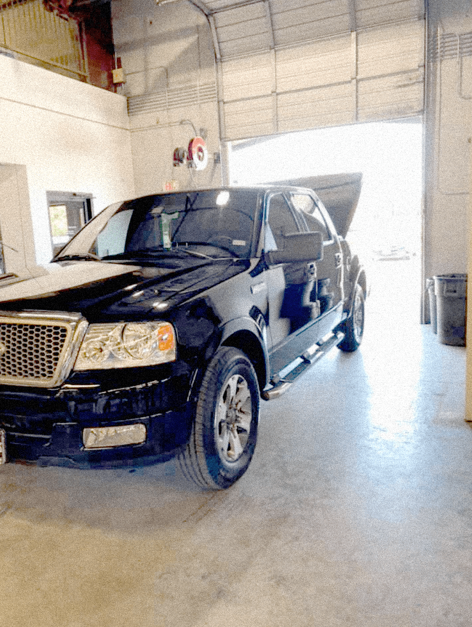 La camioneta forma parte del patrimonio de esta familia hispana que lucha por salir adelante.