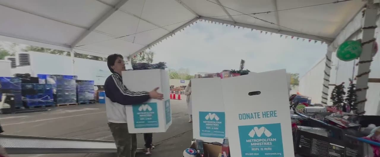 La Carpa de la Esperanza ayuda a familias con situaciones difíciles para que celebren estas fiestas en Tampa