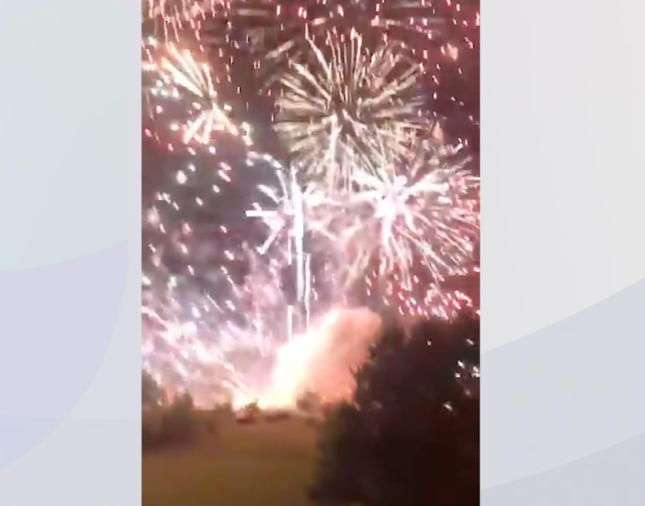 Fuegos artificiales de evento en Kyle se incendian a la vez causando caos