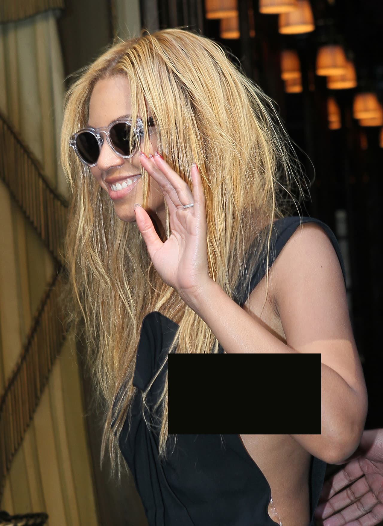 De verdad que es la víctima favorita de los paparazzi.