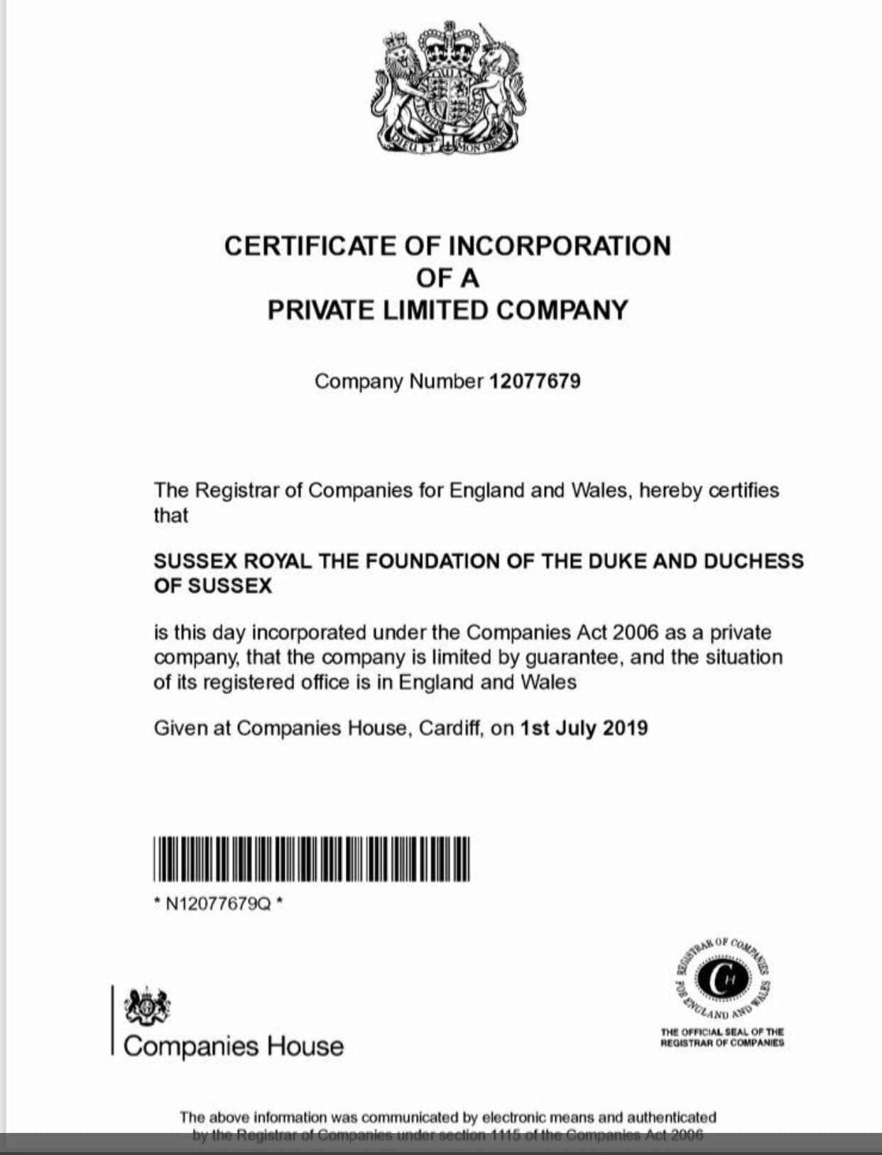 De acuerdo con el documento difundido por la periodista, la fundación de los duques de Sussex fue registrada como una
<b>"sociedad de responsabilidad limitada"</b>.