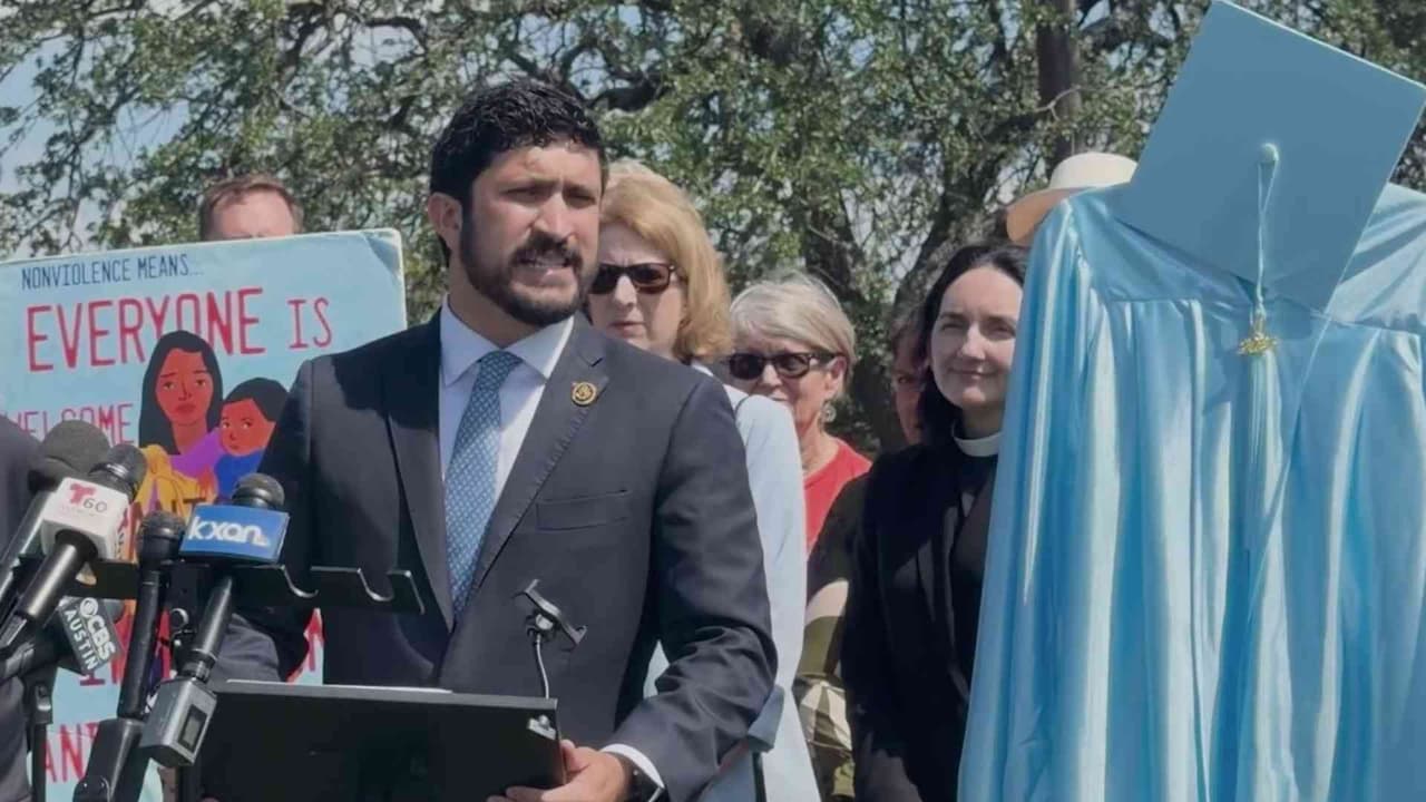 Greg Casar exige liberar a estudiante de Austin ISD detenido por ICE