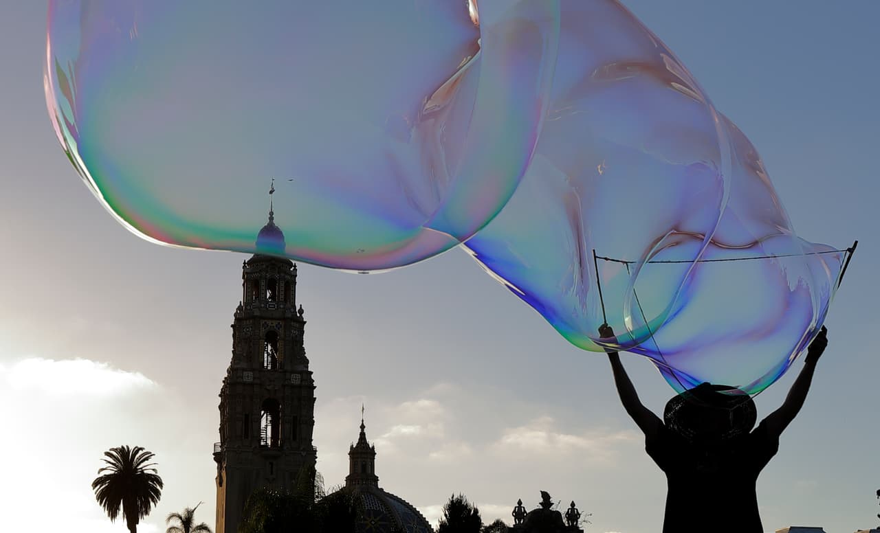 La casa de Balboa, la villa española, el jardín botánico y el Model Railroad Museum son algunos de los escenarios del imponente parque del sur de California.