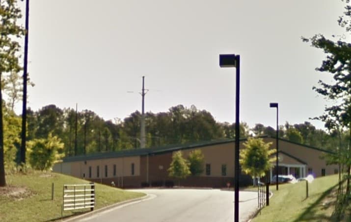 Instalación de la lavandería Magnolia Cleaning Services en Virginia.