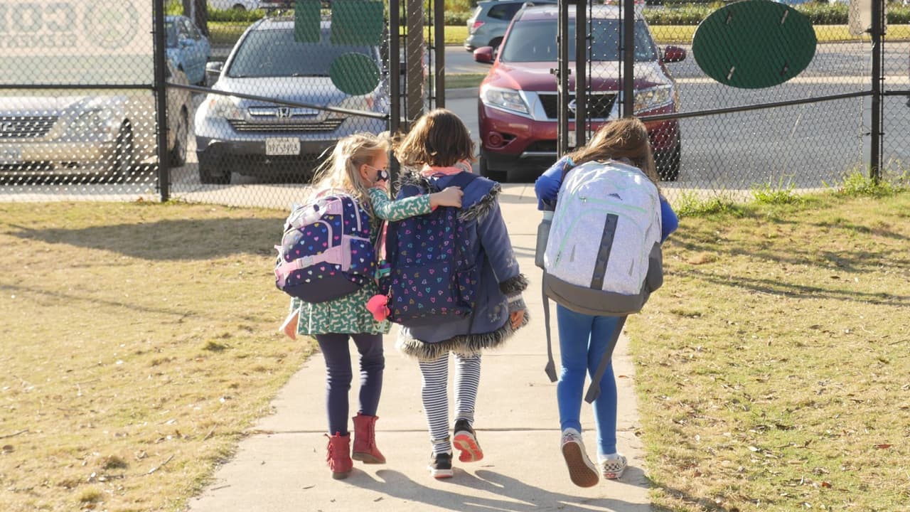 HISD participará en algunas competencias deportivas debido al aumento de casos de coronavirus