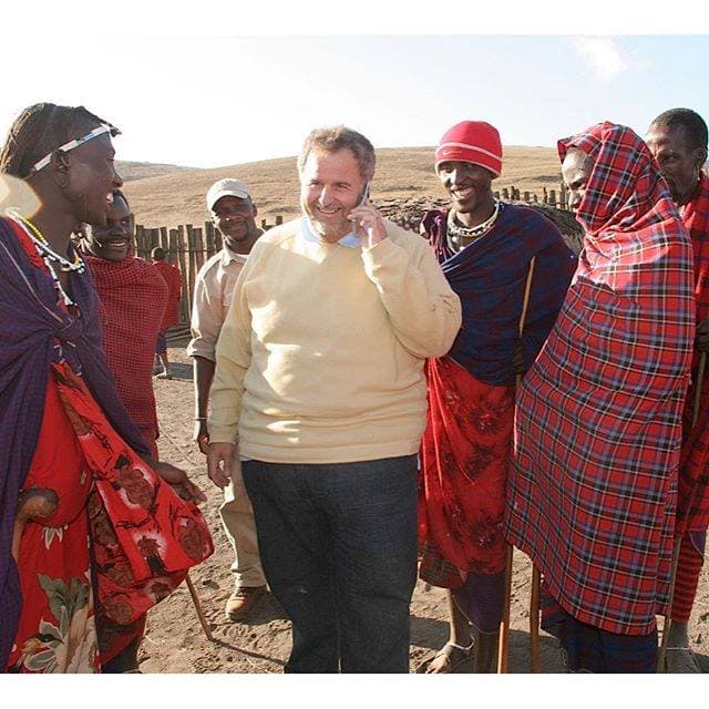 Además, a Raúl le gusta convivir con la gente de las regiones que visita para empaparse más de su cultura, como lo hizo con la tribu Masai en su recorrido por Tanzania.