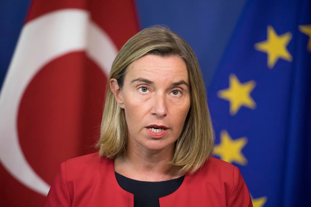 La Unión Europea impone sanciones a funcionarios venezolanos implicados en la tortura y muerte de un militar bajo custodia